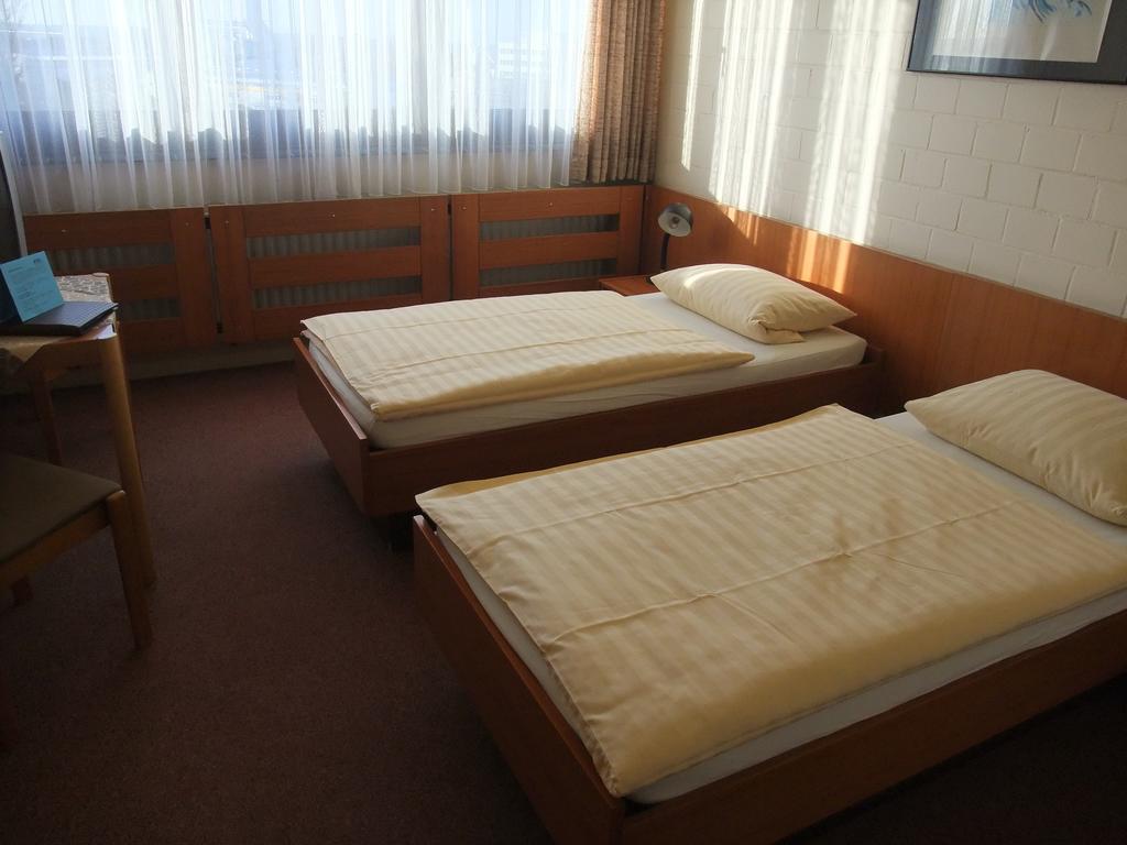 Rtb-Hotel - Sportschule Бергиш-Гладбах Номер фото