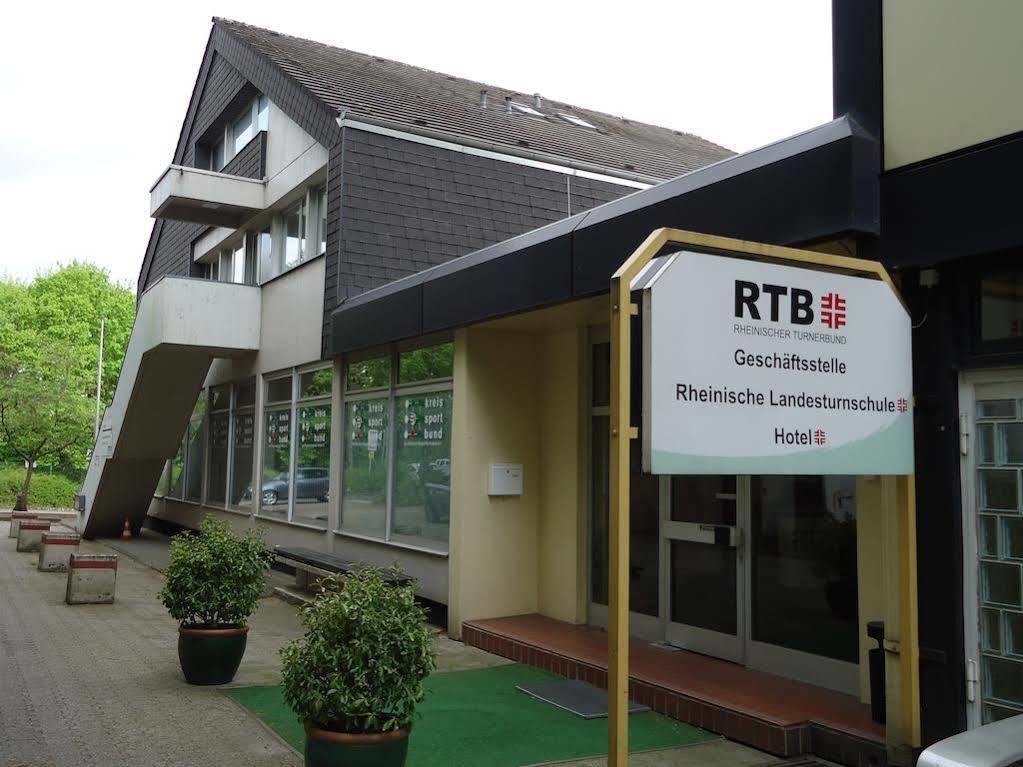 Rtb-Hotel - Sportschule Бергиш-Гладбах Экстерьер фото